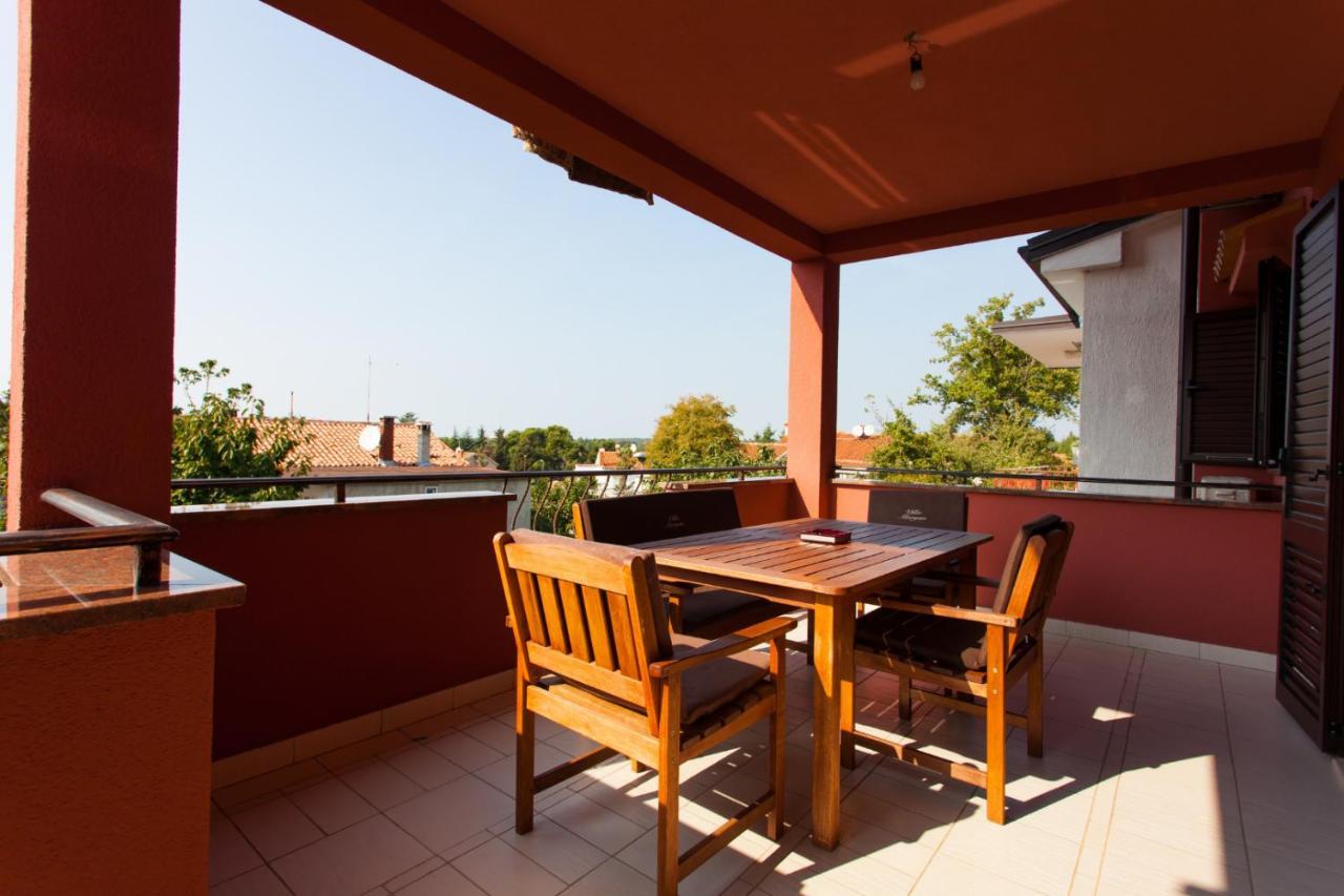 Apartments Banic Porec Exterior photo
