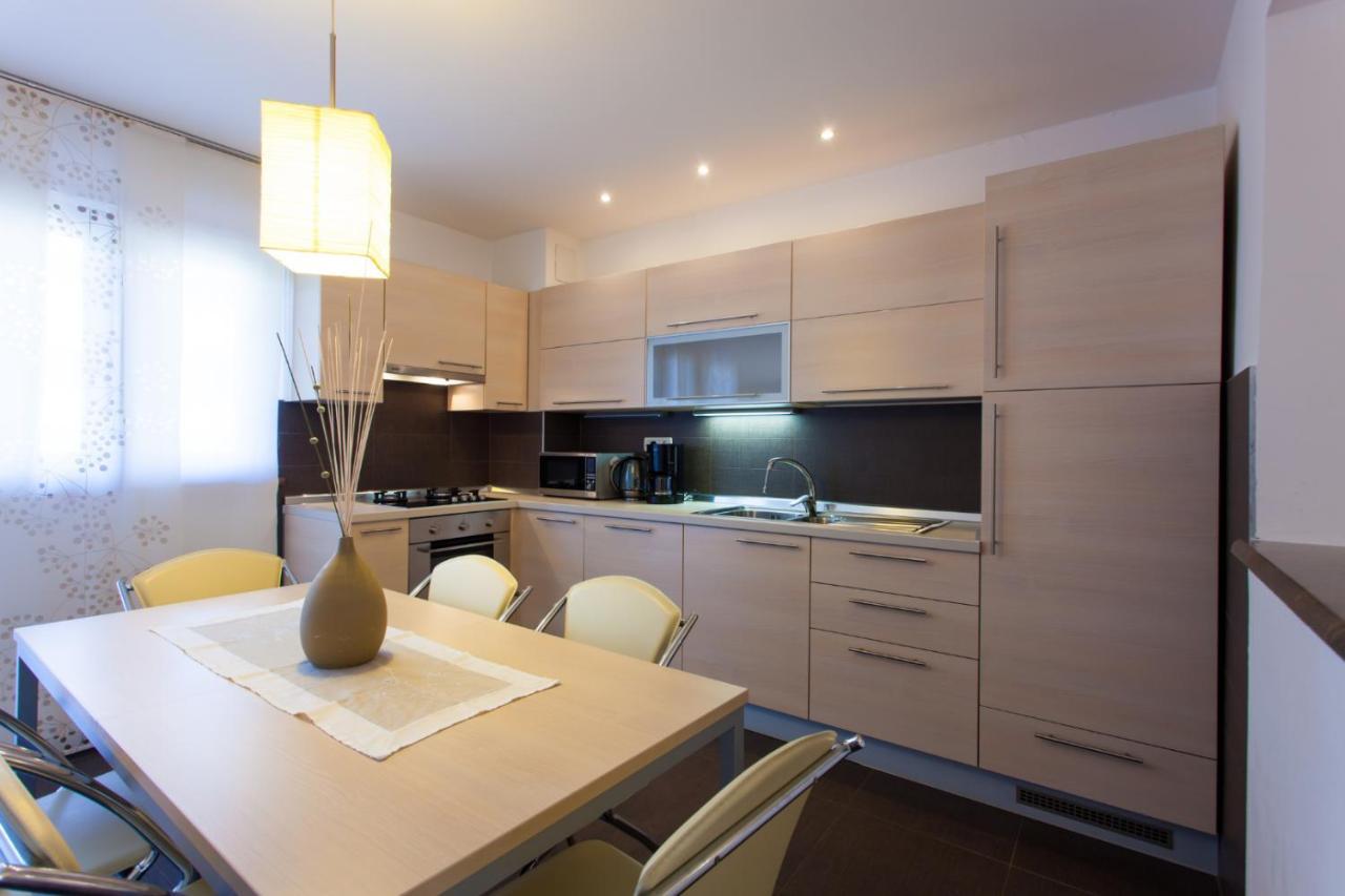 Apartments Banic Porec Exterior photo