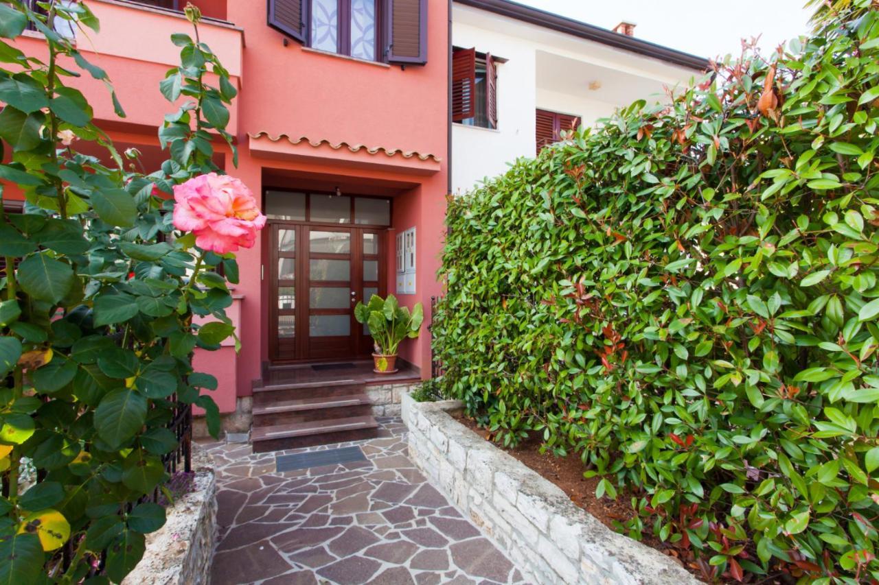 Apartments Banic Porec Exterior photo