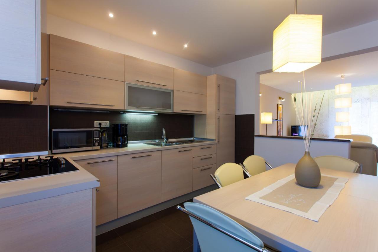 Apartments Banic Porec Exterior photo