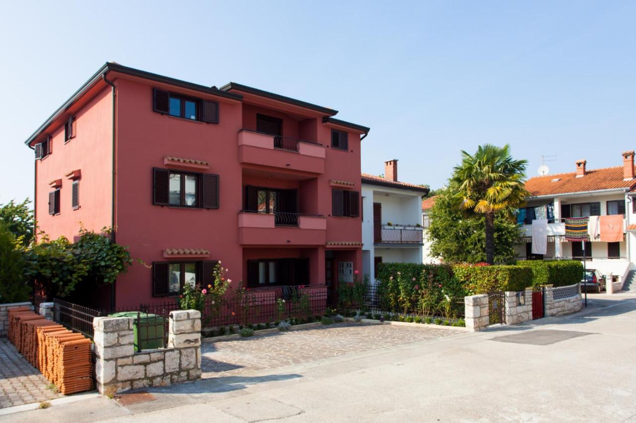Apartments Banic Porec Exterior photo