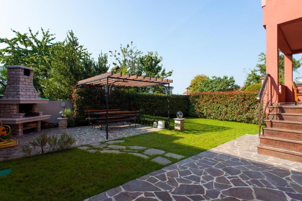 Apartments Banic Porec Exterior photo